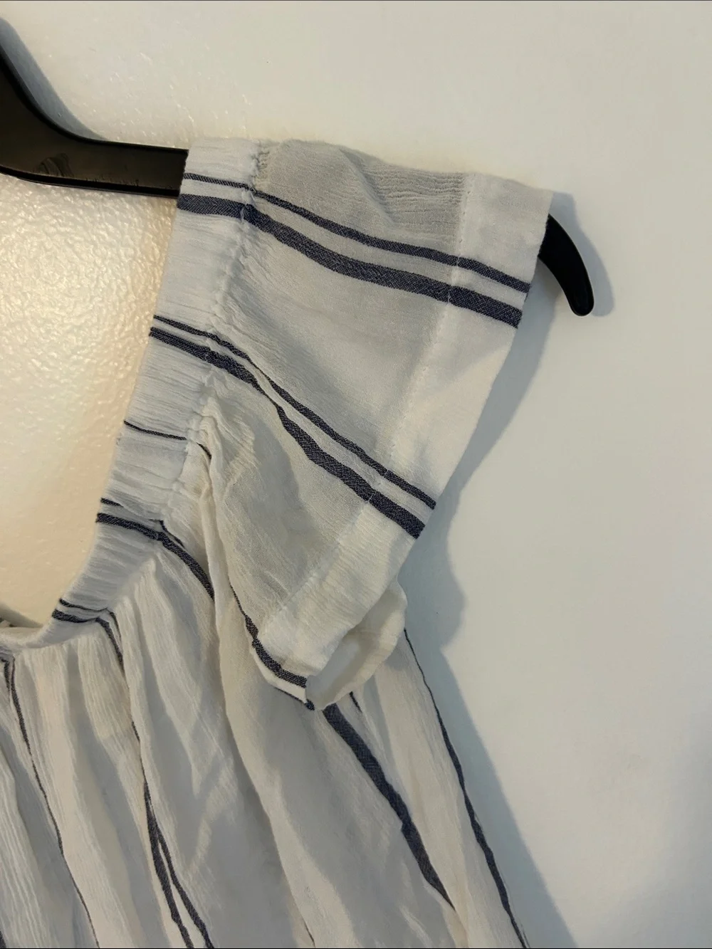 Anthropologie cloth & stone White Off-Shoulder Skirt with Navy Stripes